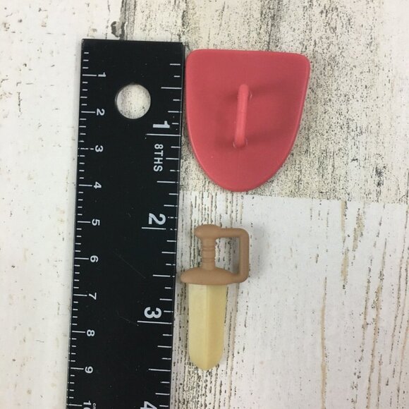 Bluey The Terriers with Swords Shield School Friends Jo Dan Adam Figure Triplets - Picture 16 of 16